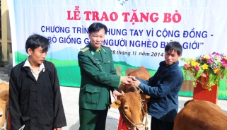 Lễ trao bò tại Hà Giang